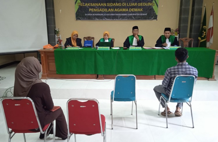 (06/02/2026) Dekatkan Akses Keadilan, PA Demak Selenggarakan Sidang di Luar Gedung di Balai Desa Bonangrejo